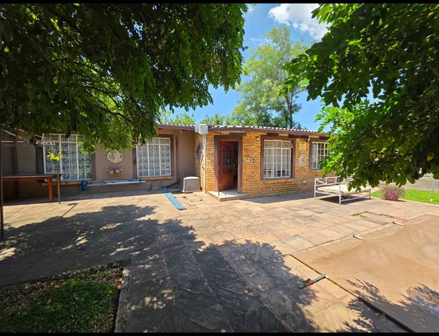 3 BEDROOM HOUSE FOR SALE IN SASOLBURG EXT 4